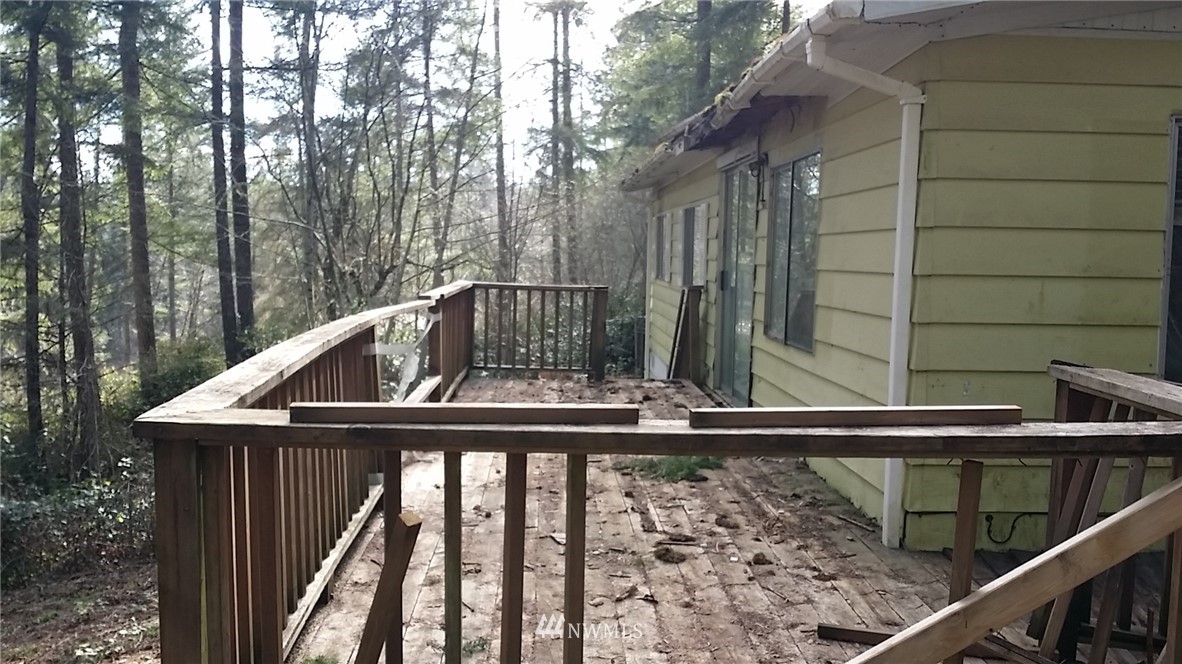 161 East Tepee Lane Belfair, WA 98528 - Photo 4 of 15 Gallery Image 4
