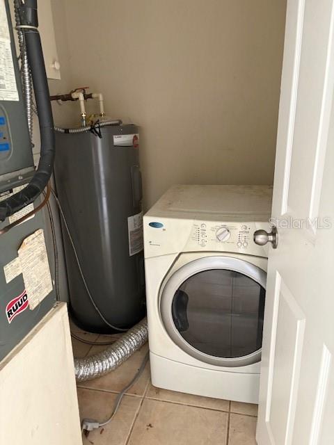 10400 Kidron Avenue Englewood, FL 34224 - Photo 9 of 10 a utility room with dryer and washer