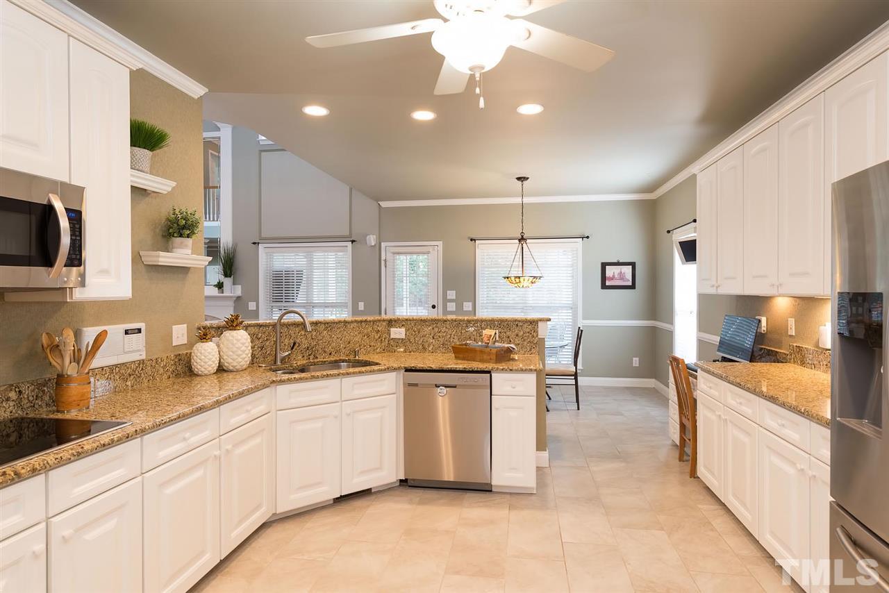 10508 Chandler Way Raleigh, NC 27614 - Photo 7 of 25 Gallery Image 7