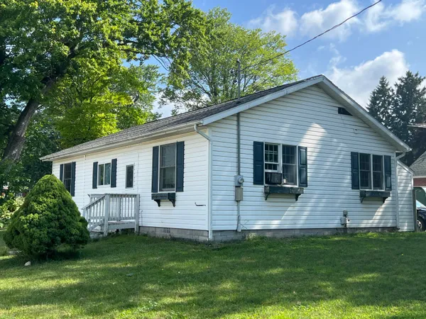 $149,900 | 404 Herbert Street, Blanchard, MI 49310