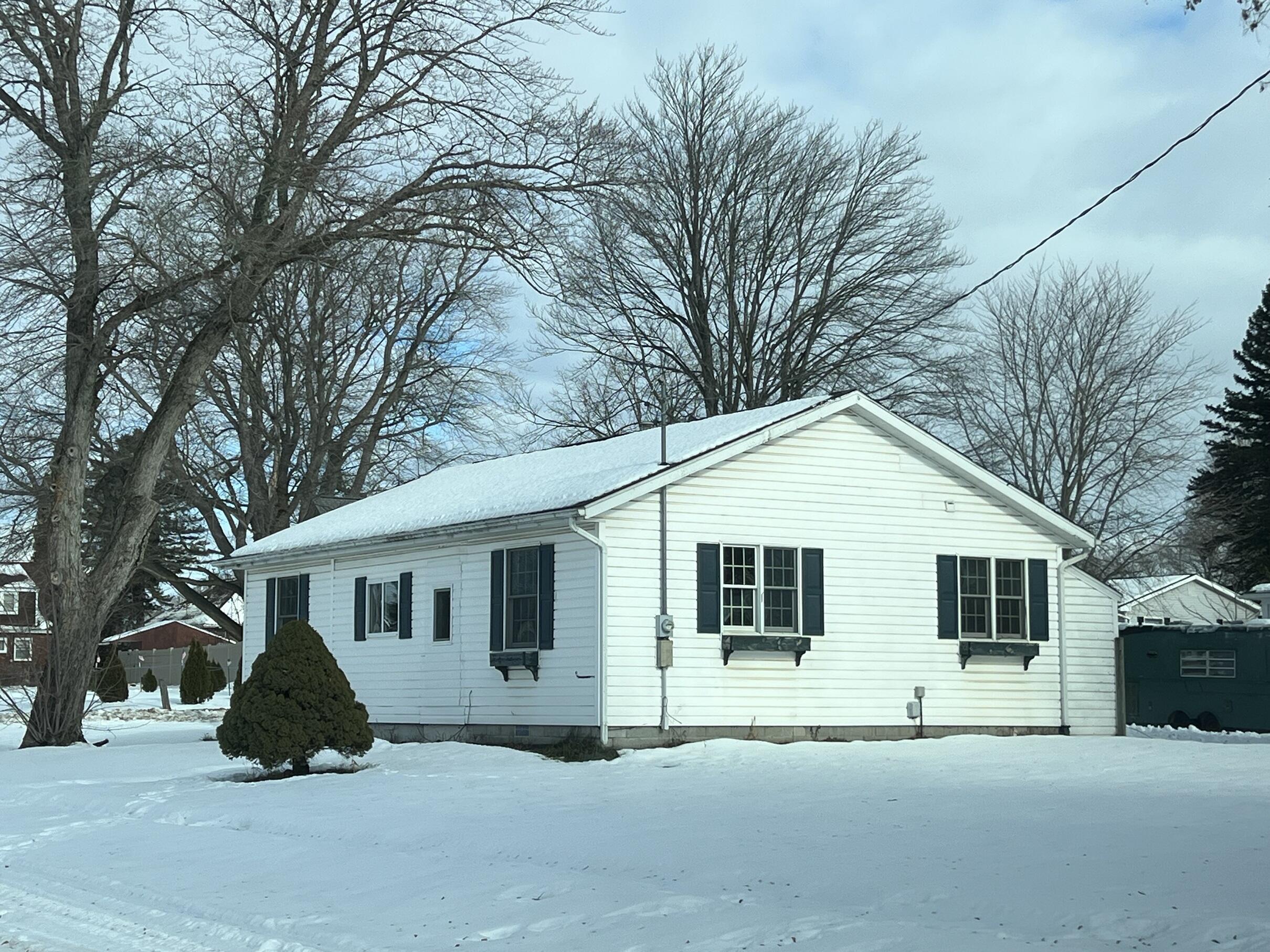 Undisclosed Address Blanchard, MI 49310 - Photo 2 of 9 herbert 5