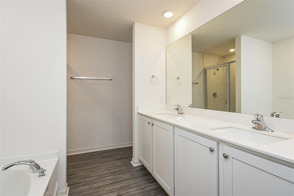 2006 Maple Lane Kissimmee, FL 34759 - Photo 11 of 16