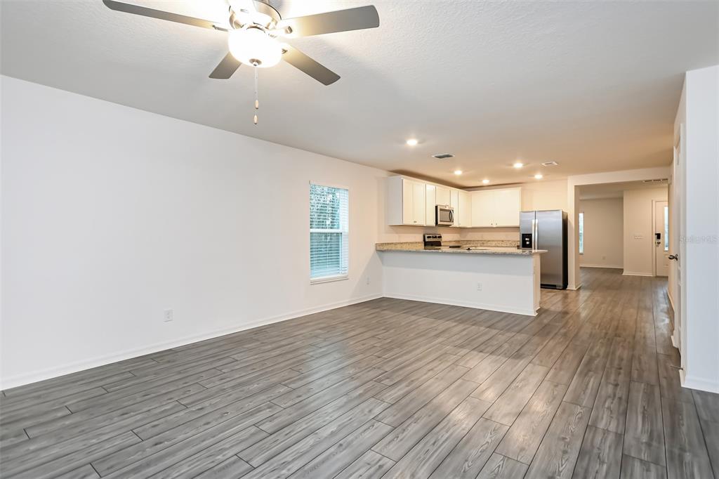 2006 Maple Lane Kissimmee, FL 34759 - Photo 3 of 16