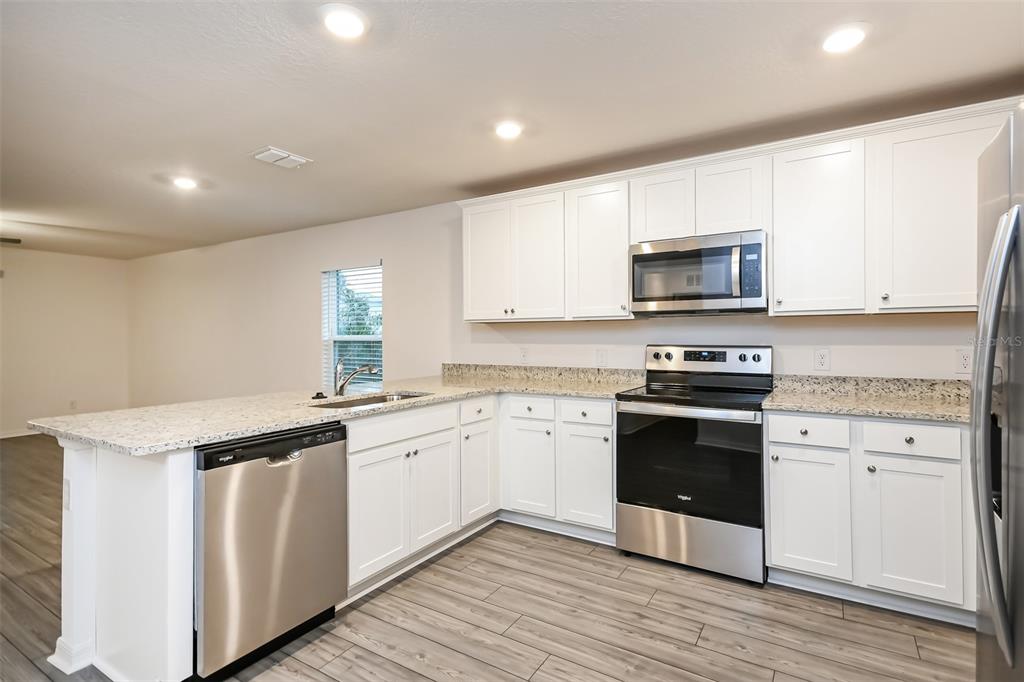 2006 Maple Lane Kissimmee, FL 34759 - Photo 5 of 16