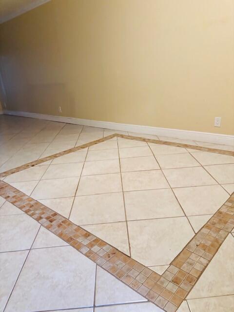 3581 Inverrary Drive, Unit 103 Lauderhill, FL 33319 - Photo 11 of 31 DINING W/O FURNITURE