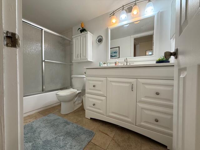 3581 Inverrary Drive, Unit 103 Lauderhill, FL 33319 - Photo 19 of 31 GUEST BATH