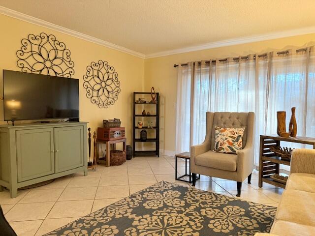 3581 Inverrary Drive, Unit 103 Lauderhill, FL 33319 - Photo 9 of 31 LIVING