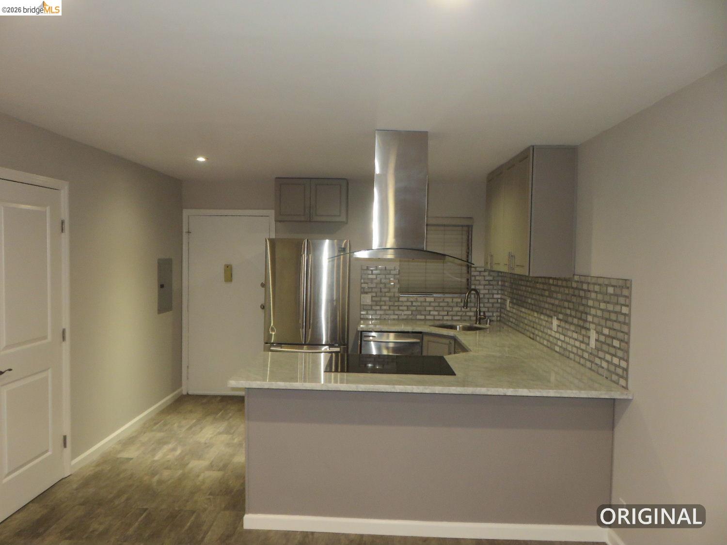 325 Kitty Hawk Road, Unit 304 Alameda, CA 94501 - Photo 18 of 36 Gallery Image 18