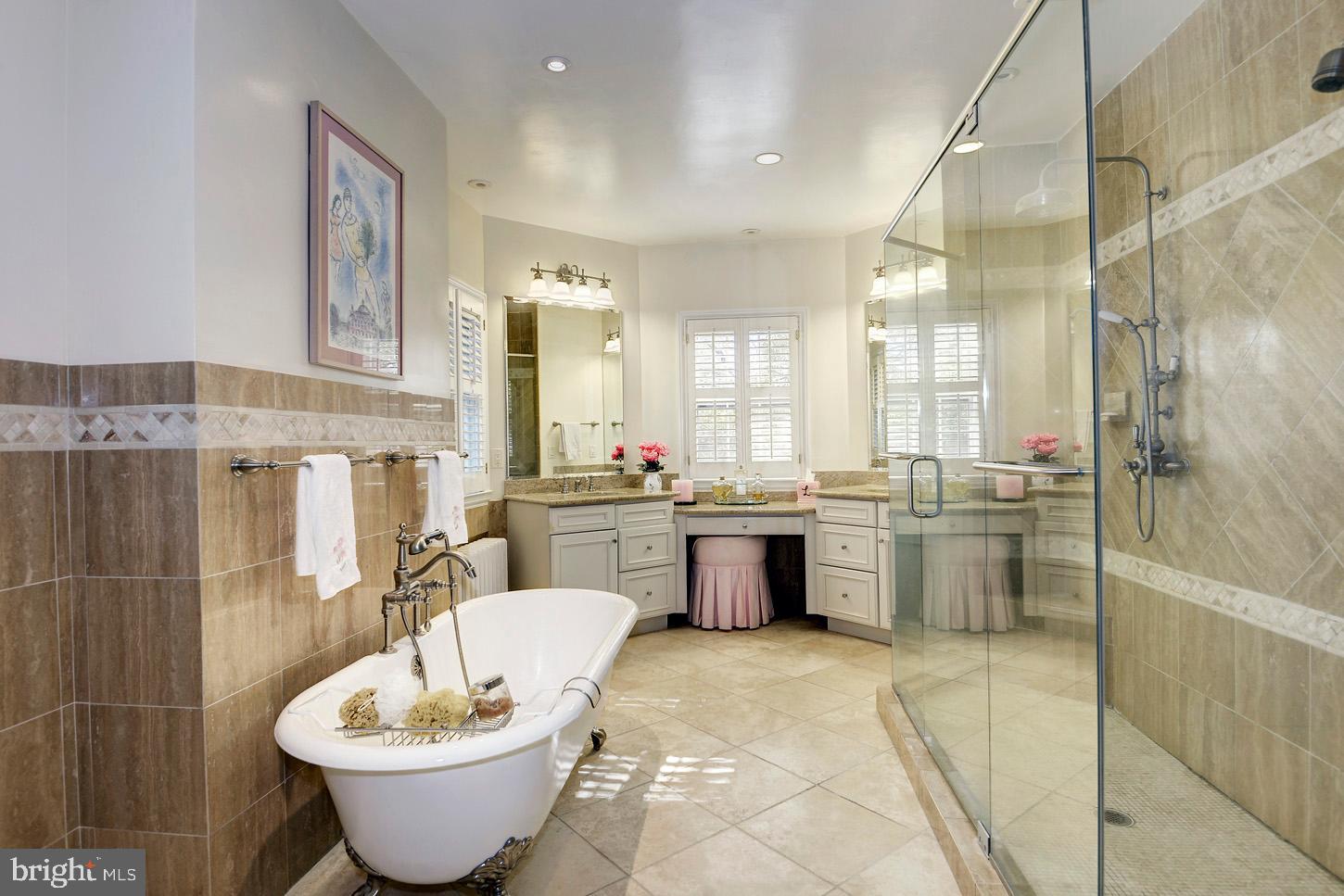 9414 Highway 193 Great Falls, VA 22066 - Photo 20 of 35