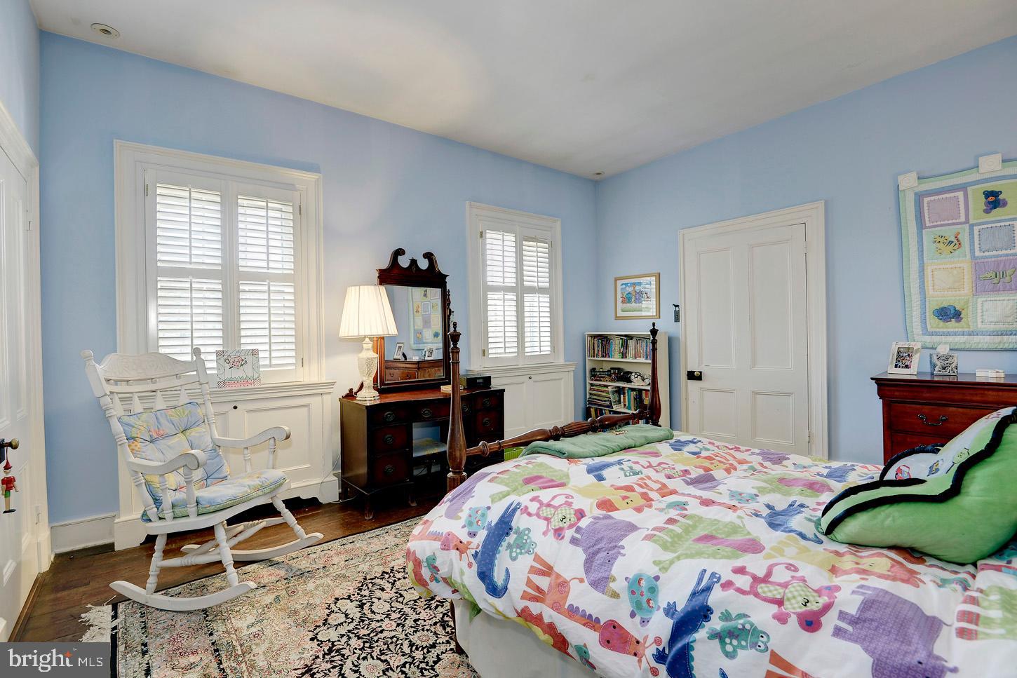 9414 Highway 193 Great Falls, VA 22066 - Photo 25 of 35