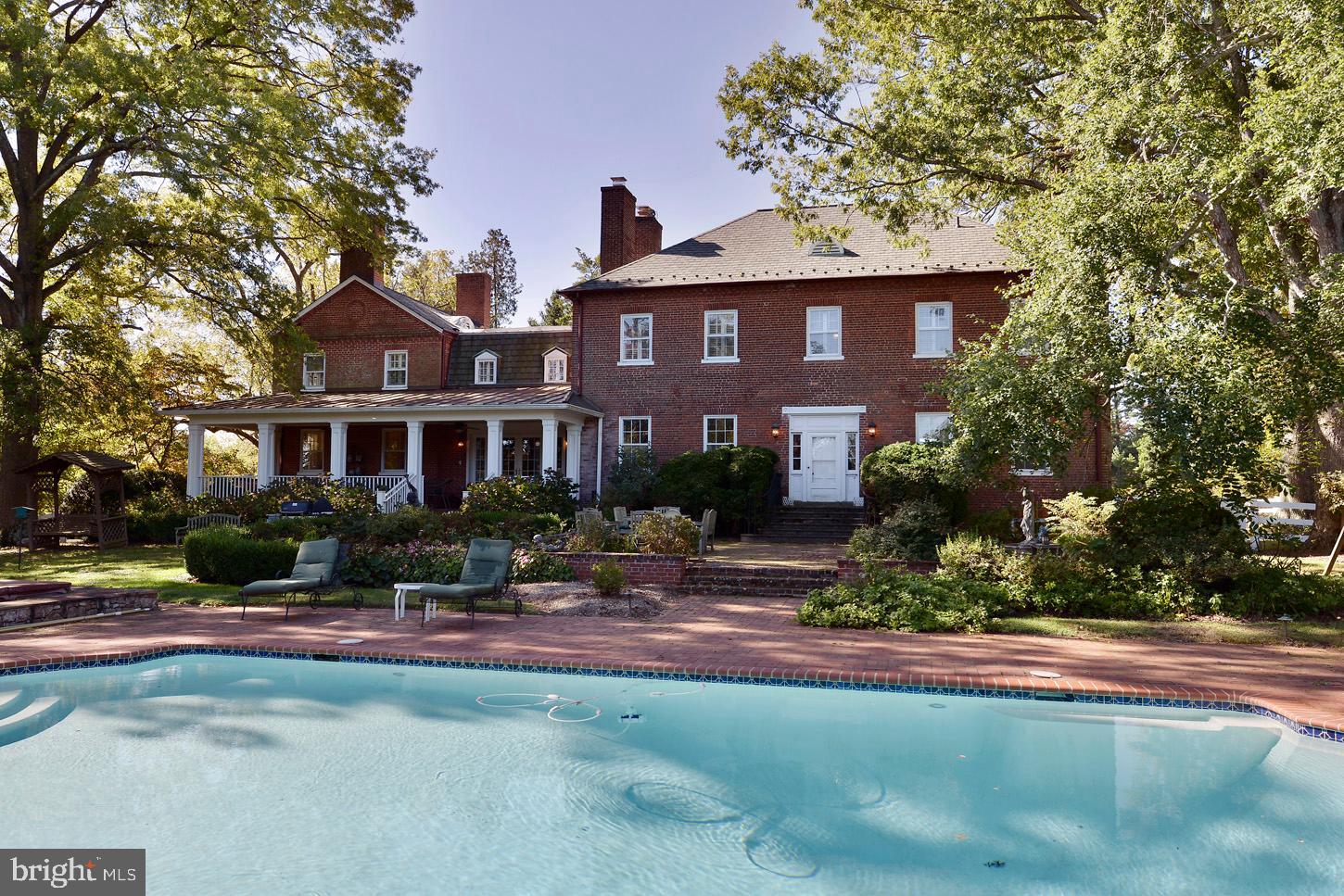 9414 Highway 193 Great Falls, VA 22066 - Photo 34 of 35