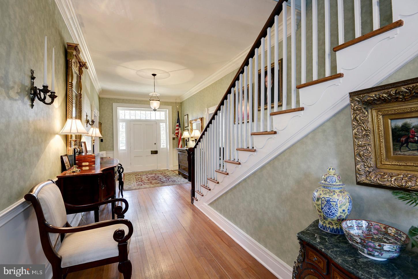 9414 Highway 193 Great Falls, VA 22066 - Photo 6 of 35