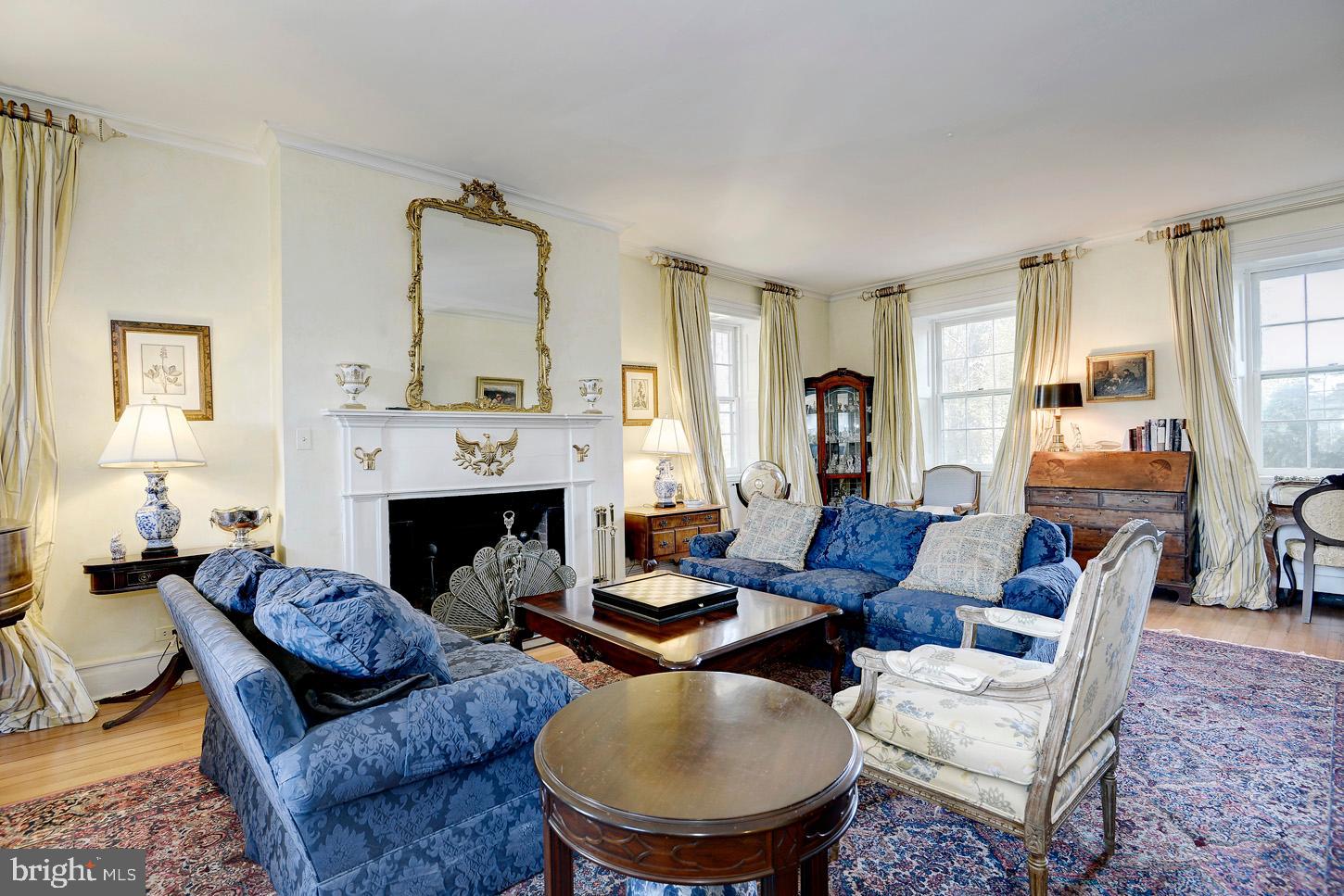 9414 Highway 193 Great Falls, VA 22066 - Photo 7 of 35