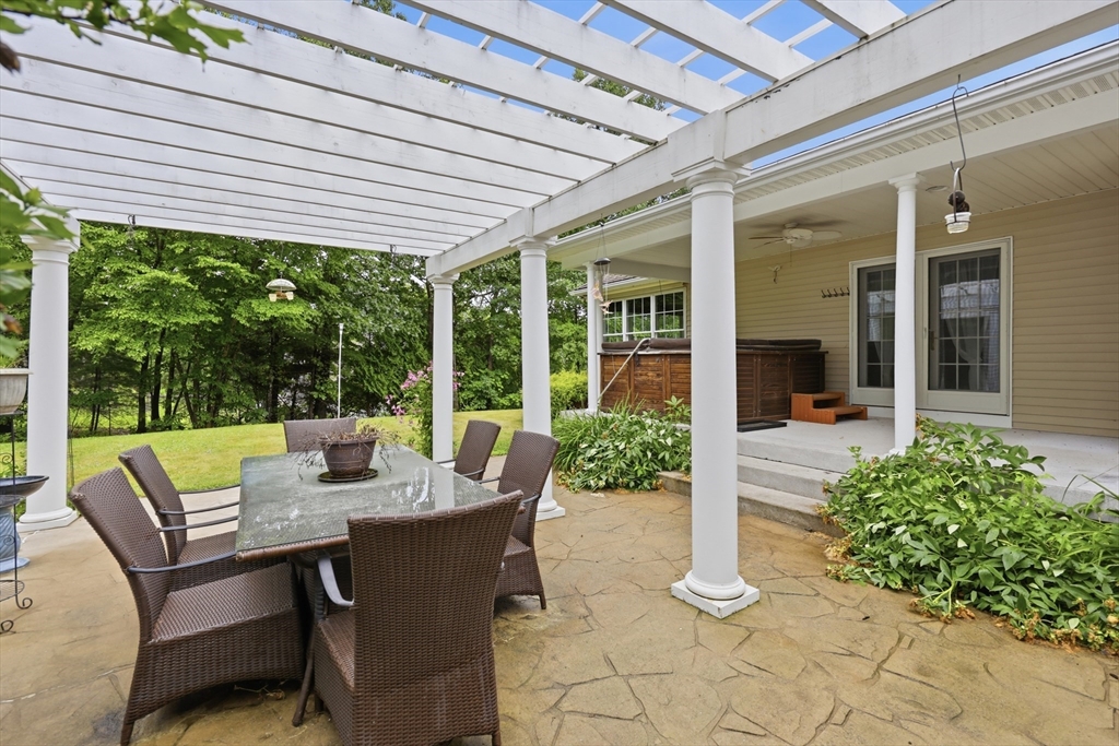 54 Olney Road Palmer, MA 01069 - Photo 10 of 42