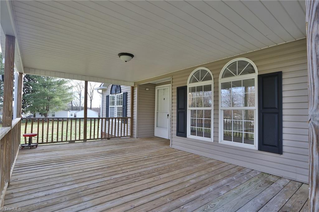 147 Bowman Road Mocksville, NC 27028 - Photo 3 of 36 Gallery Image 3