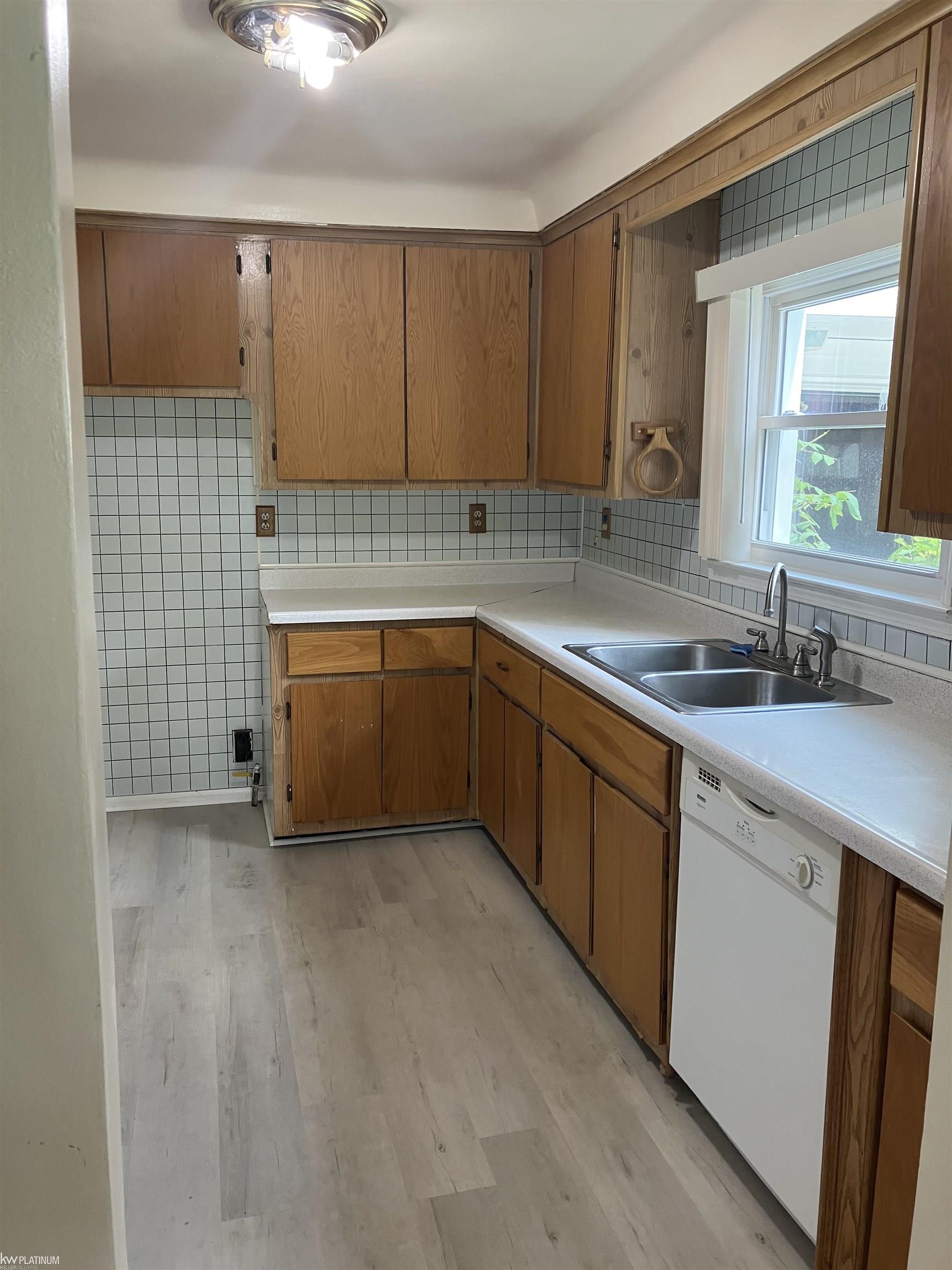8915 21 Mile Road Utica, MI 48317 - Photo 8 of 22