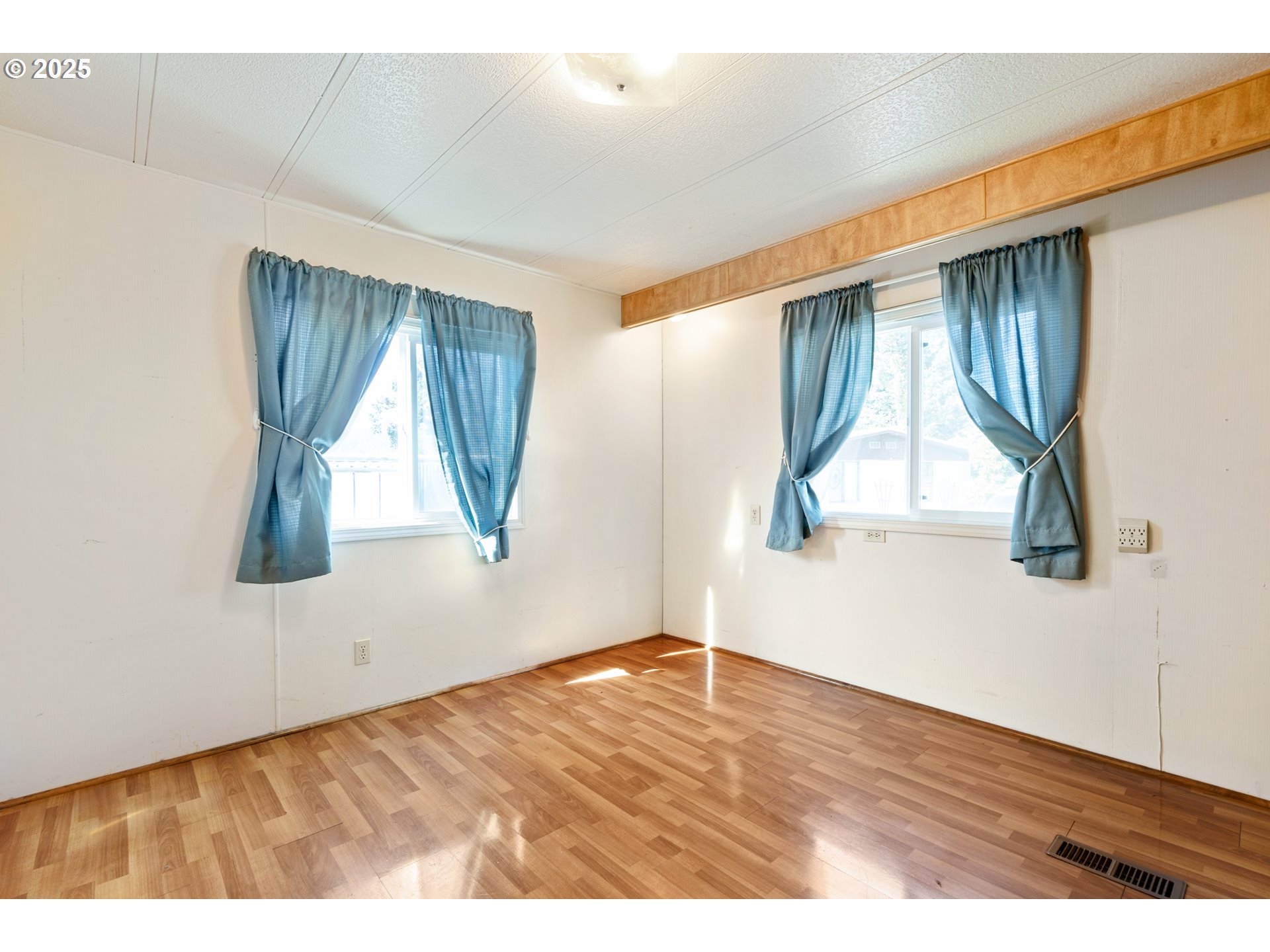 7080 Thurston Road, Unit 2 Springfield, OR 97478 - Photo 12 of 23