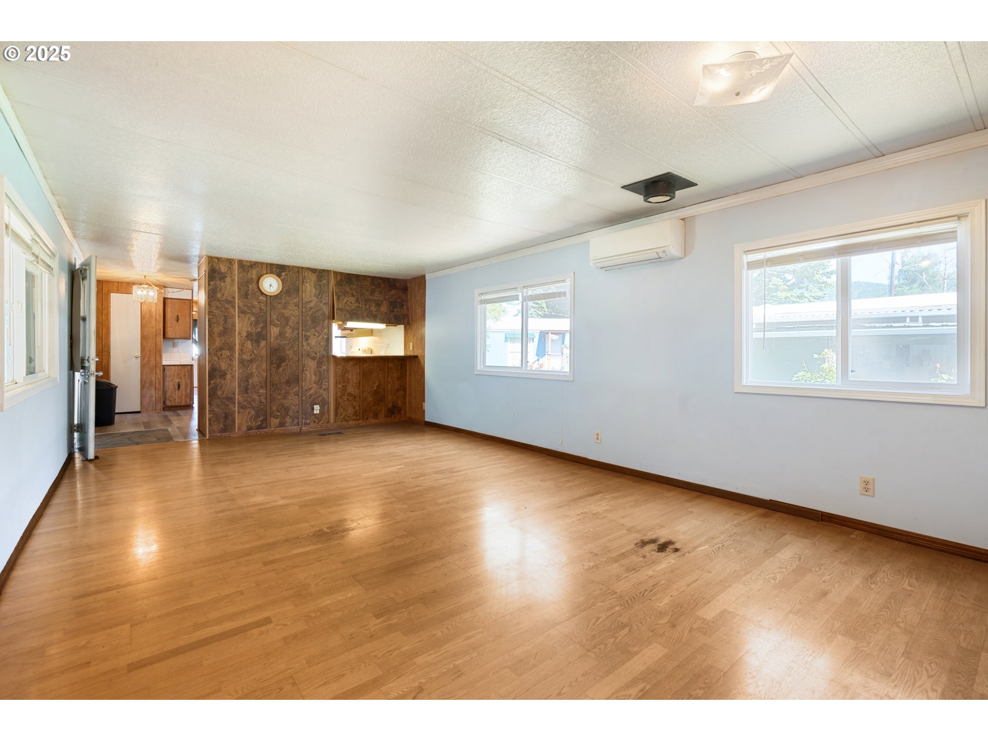 7080 Thurston Road, Unit 2 Springfield, OR 97478 - Photo 4 of 23