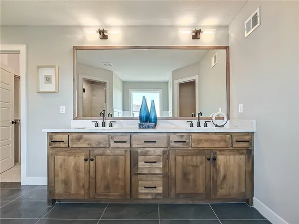 $695,950 | 9300 Zarda Drive, Lenexa, KS 66227