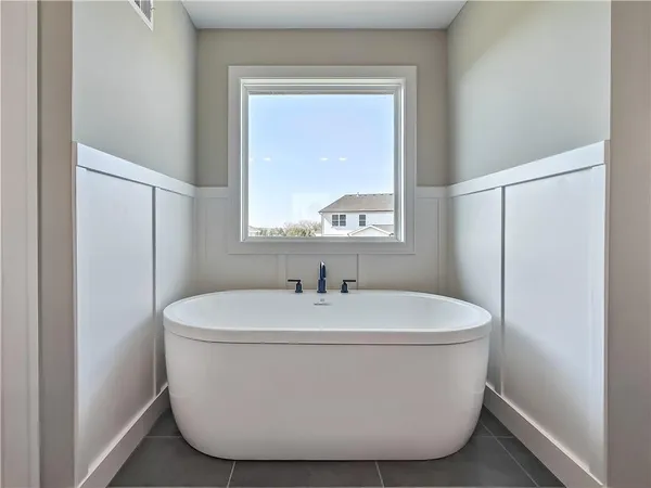 $695,950 | 9300 Zarda Drive, Lenexa, KS 66227