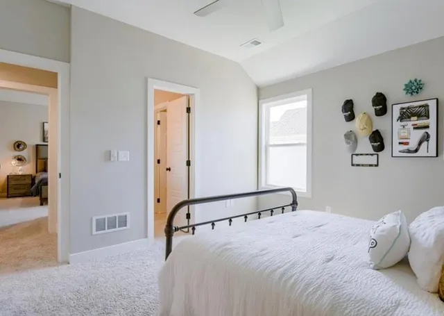 $703,292 | 9300 Zarda Drive, Lenexa, KS 66227