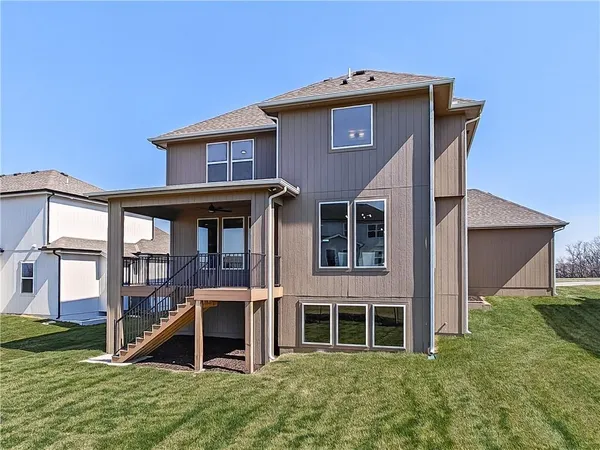 $695,950 | 9300 Zarda Drive, Lenexa, KS 66227