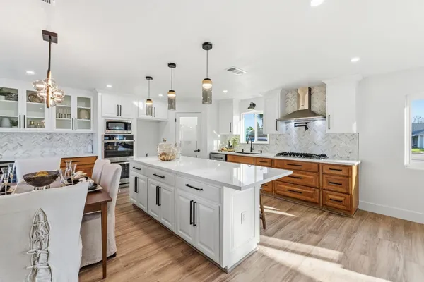 $750,000 | 2325 Sierra Avenue, Clovis, CA 93611