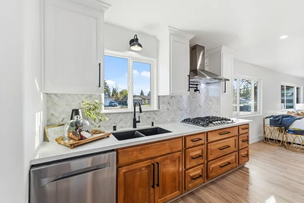 $750,000 | 2325 Sierra Avenue, Clovis, CA 93611