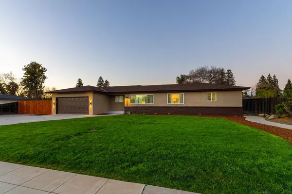 $750,000 | 2325 Sierra Avenue, Clovis, CA 93611