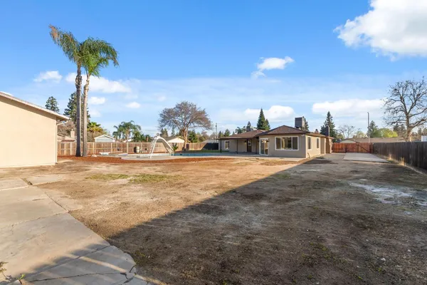 $750,000 | 2325 Sierra Avenue, Clovis, CA 93611