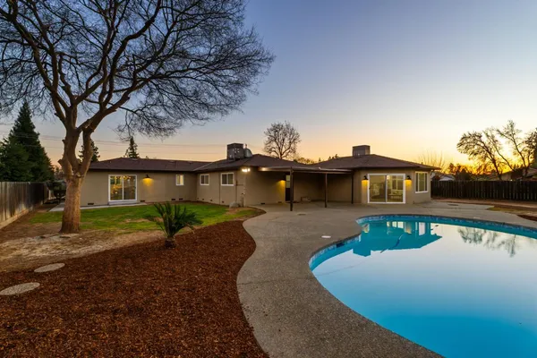 $750,000 | 2325 Sierra Avenue, Clovis, CA 93611