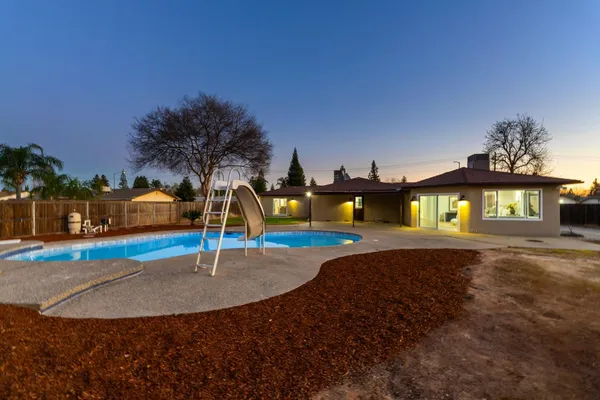 $750,000 | 2325 Sierra Avenue, Clovis, CA 93611