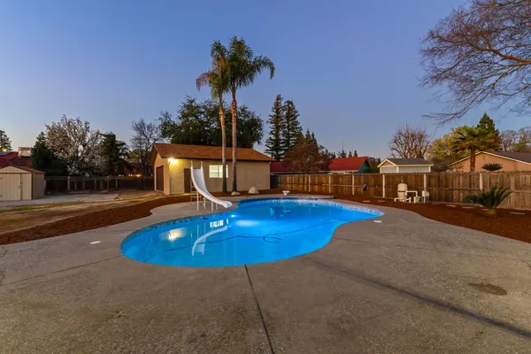 $750,000 | 2325 Sierra Avenue, Clovis, CA 93611