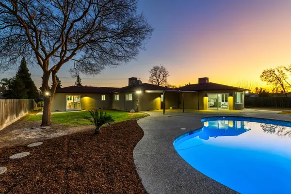 $750,000 | 2325 Sierra Avenue, Clovis, CA 93611