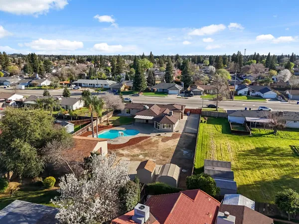 $750,000 | 2325 Sierra Avenue, Clovis, CA 93611