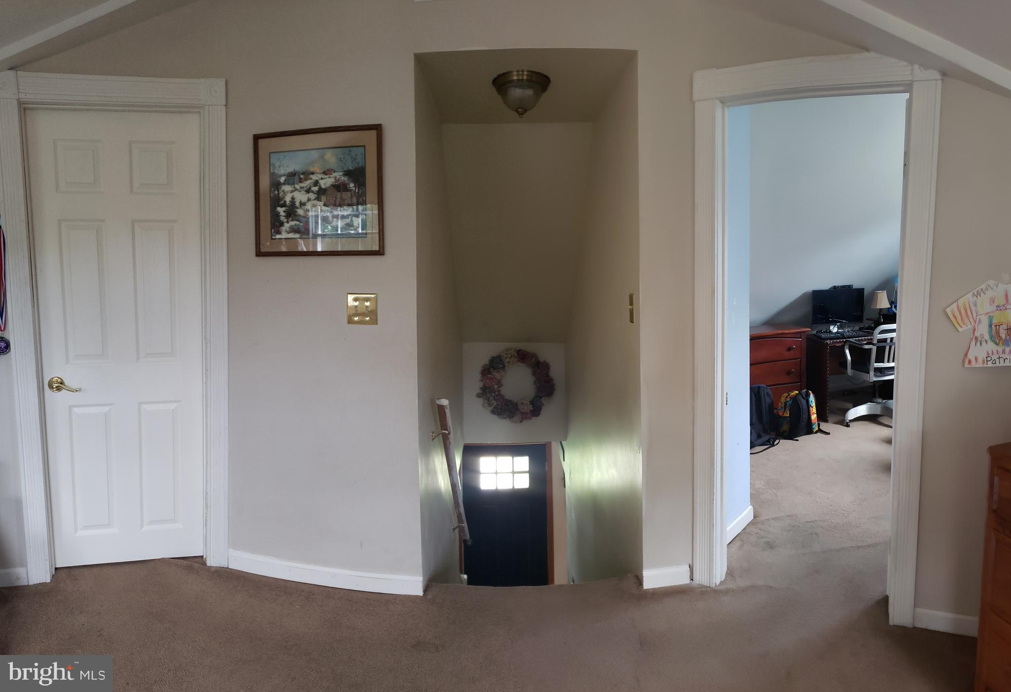 40 Falmouth Road Hamilton, NJ 08620 - Photo 11 of 24 Loft/ Sitting Area