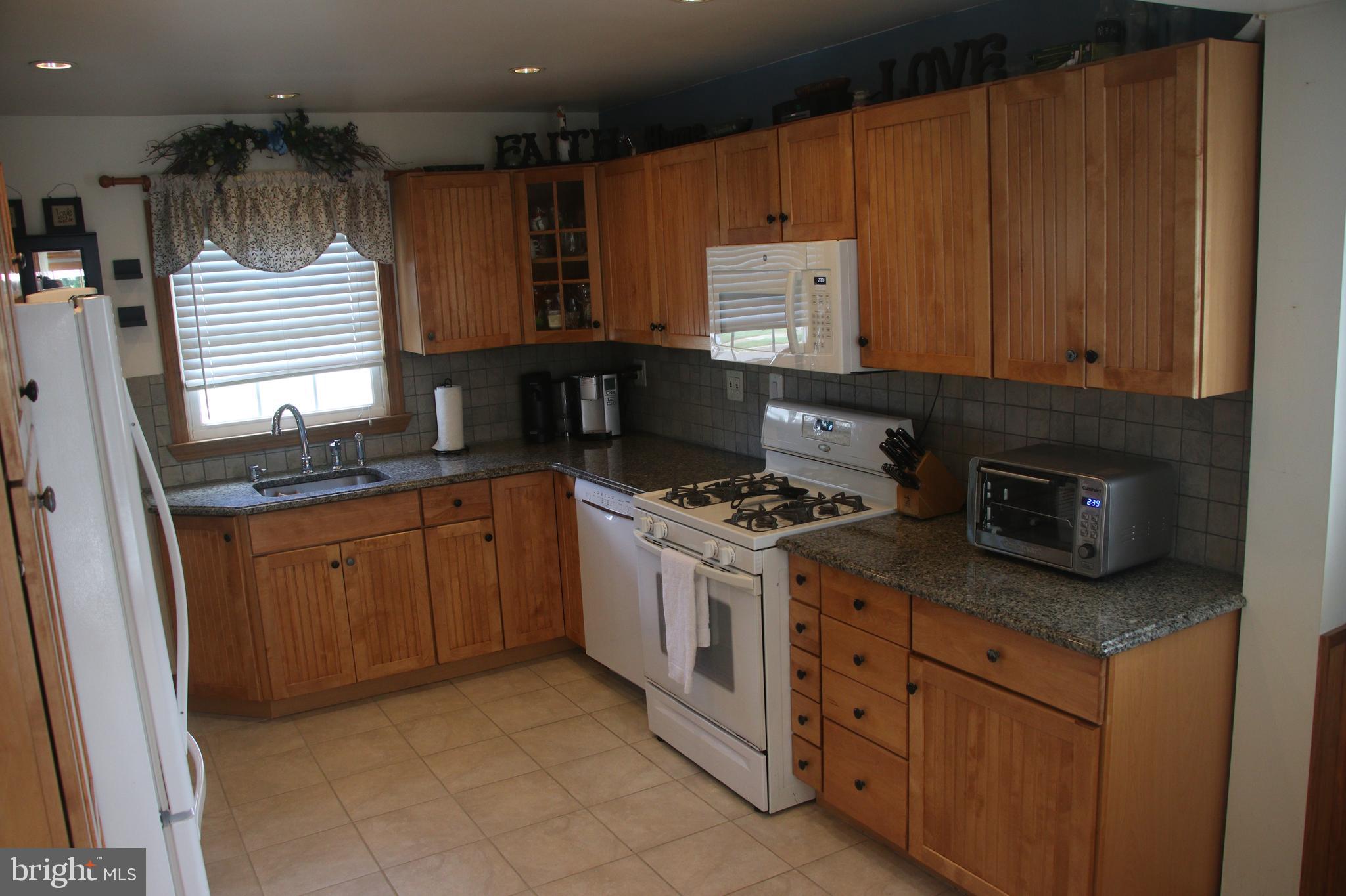 40 Falmouth Road Hamilton, NJ 08620 - Photo 7 of 24 Kitchen