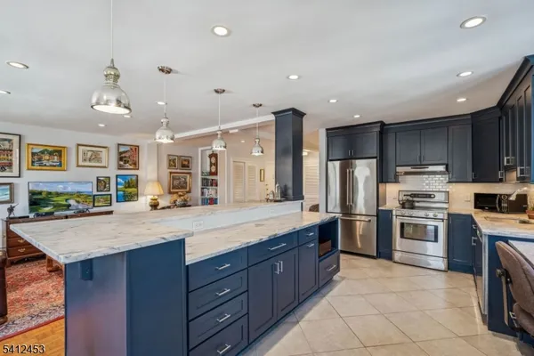 $699,999 | 11 Euclid Avenue, Unit 4D, Summit, NJ 07901