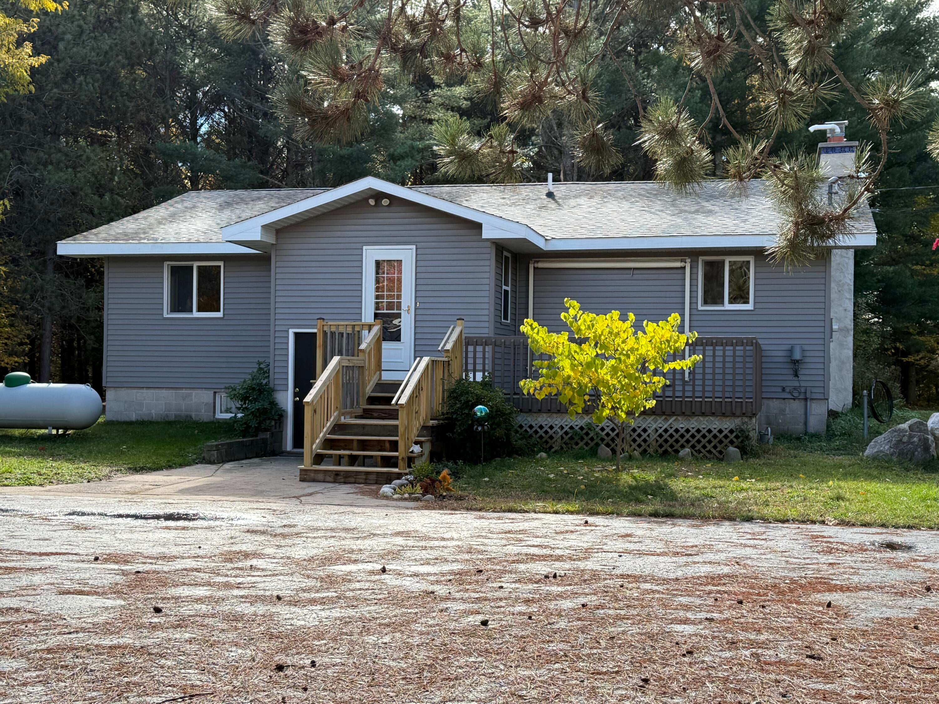10386 Inverness Trail Road Cheboygan, MI 49721 - Photo 1 of 54 image00047