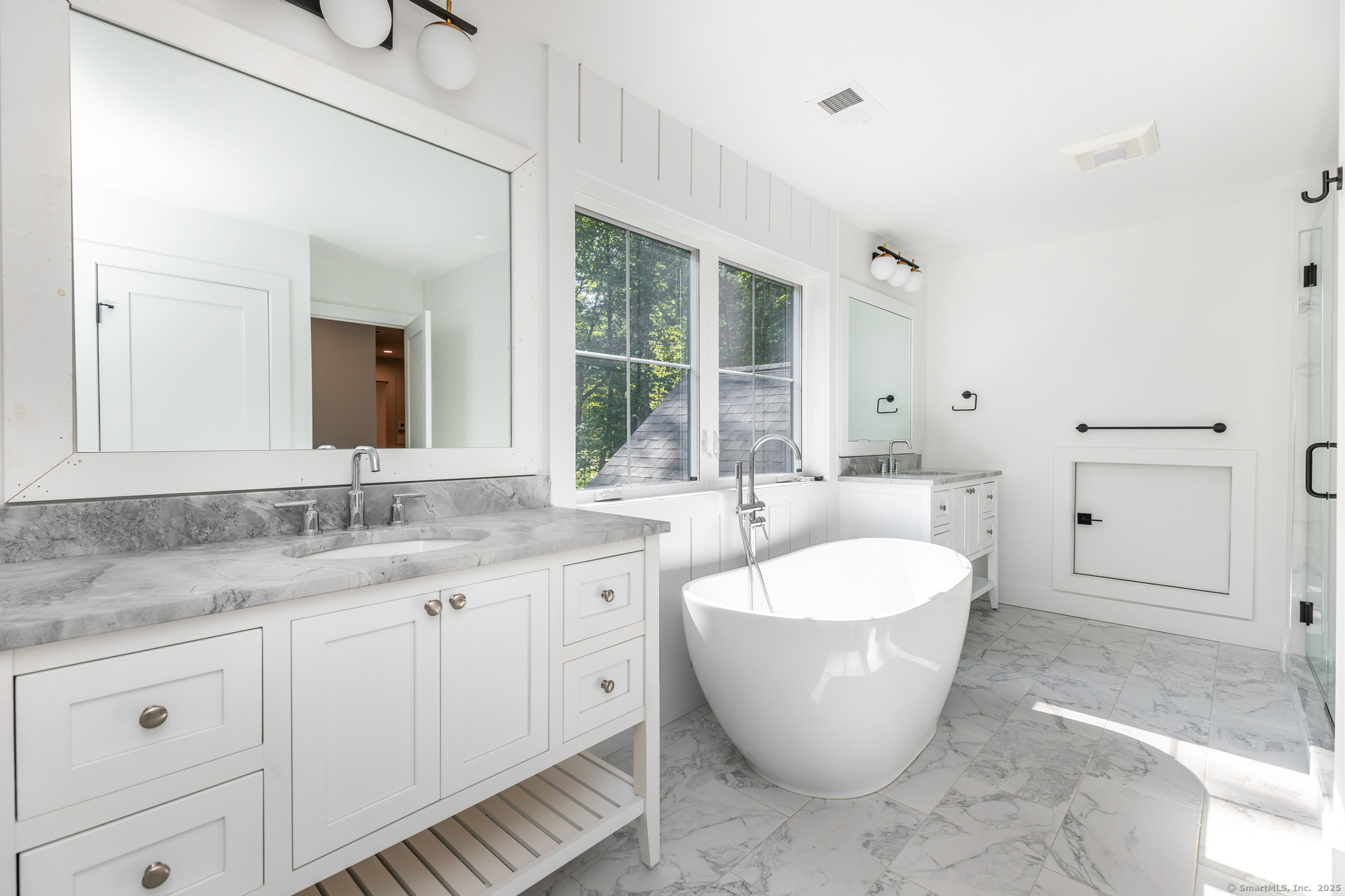 24 Deerwood Road Oxford, CT 06478 - Photo 22 of 31