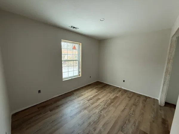 $199,900 | 1106 Mitchem Drive, Urbana, IL 61801