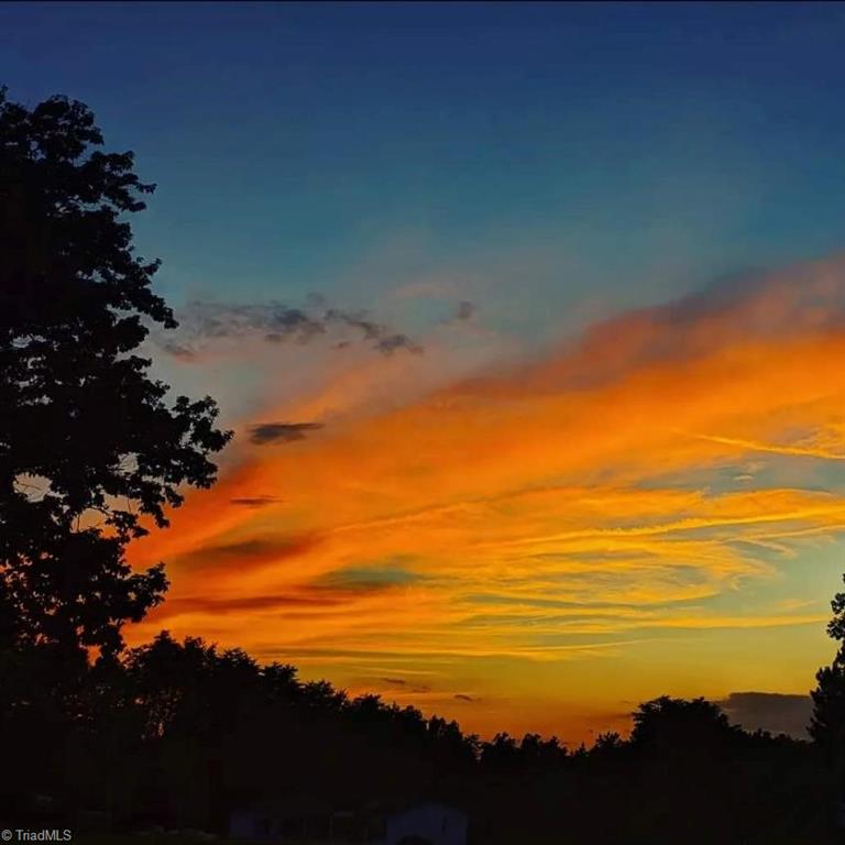 550 Pannel Road Reidsville, NC 27320 - Photo 2 of 40 Sunset on Pannel
