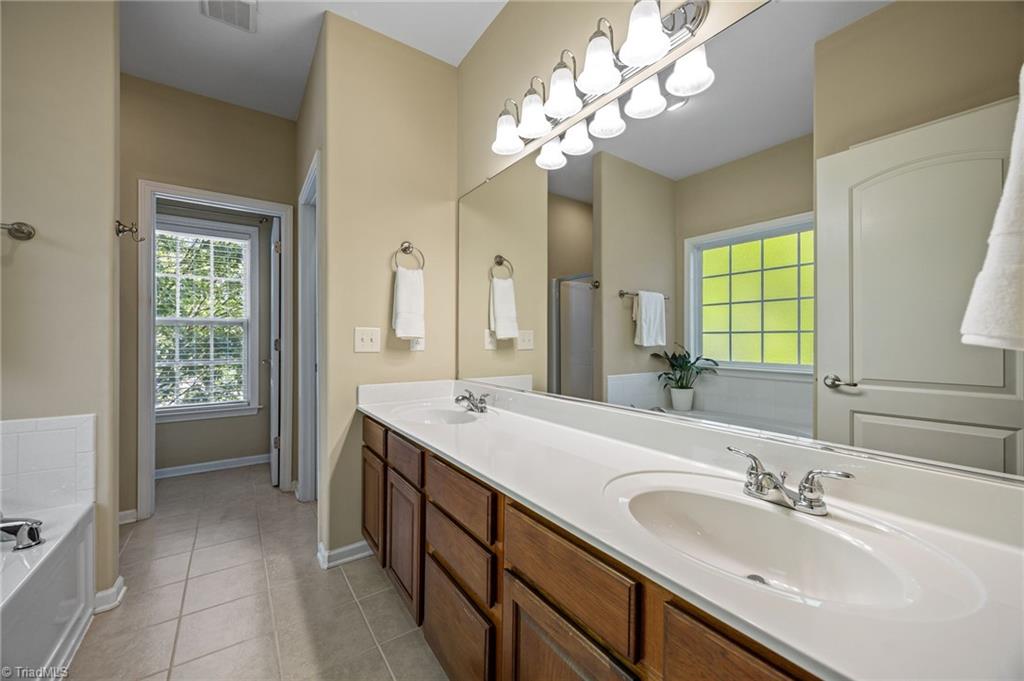 2241 Briar Glen Road Winston-Salem, NC 27127 - Photo 11 of 23 Primary ensuite bathroom