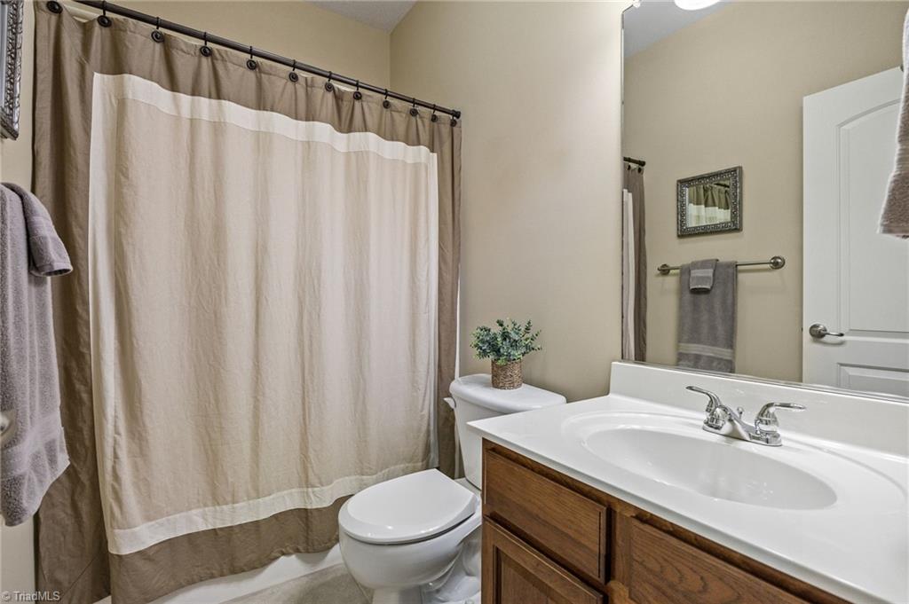 2241 Briar Glen Road Winston-Salem, NC 27127 - Photo 15 of 23 Bathroom 2