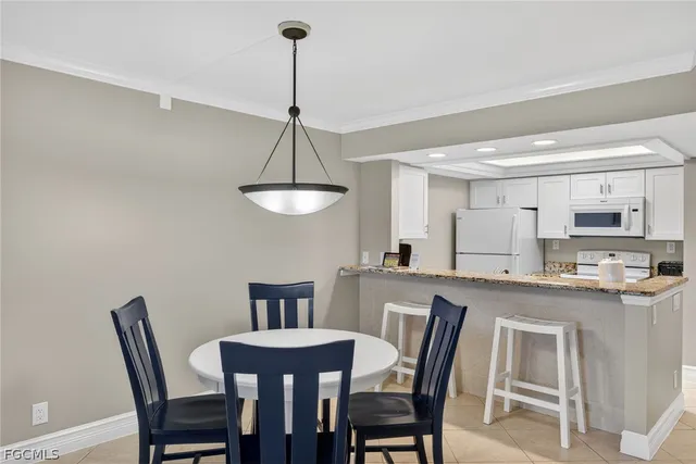 $575,000 | 1501 Middle Gulf Drive, Unit 306G, Sanibel, FL 33957