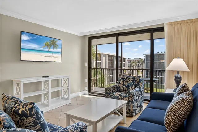 $575,000 | 1501 Middle Gulf Drive, Unit 306G, Sanibel, FL 33957