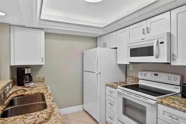 $575,000 | 1501 Middle Gulf Drive, Unit 306G, Sanibel, FL 33957