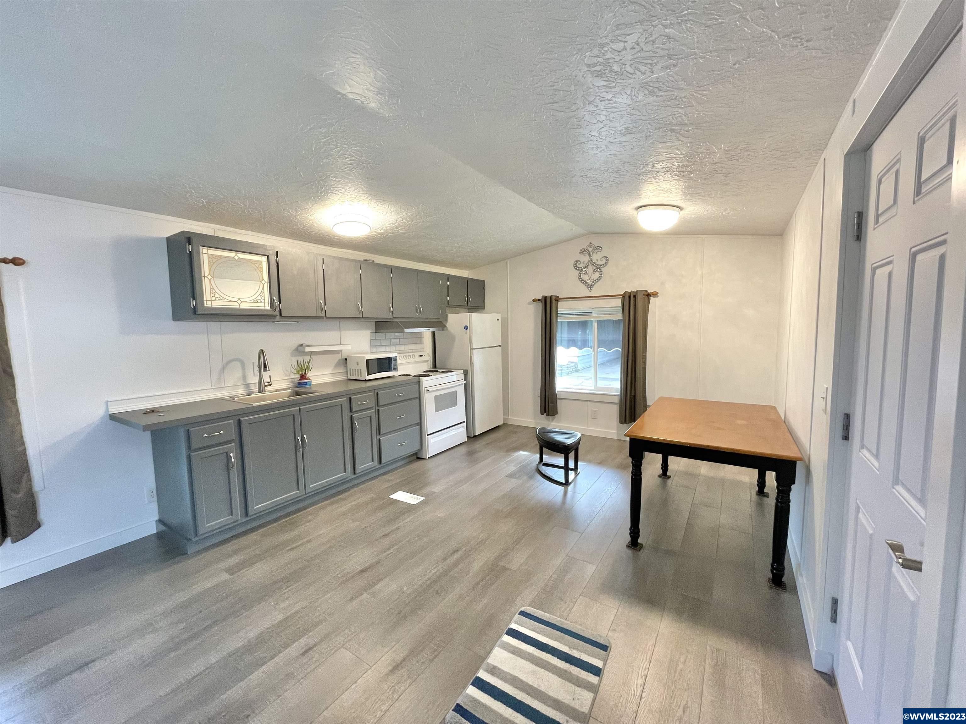 950 Airport Road Southeast, Unit 61 Albany, OR 97322 - Photo 4 of 14