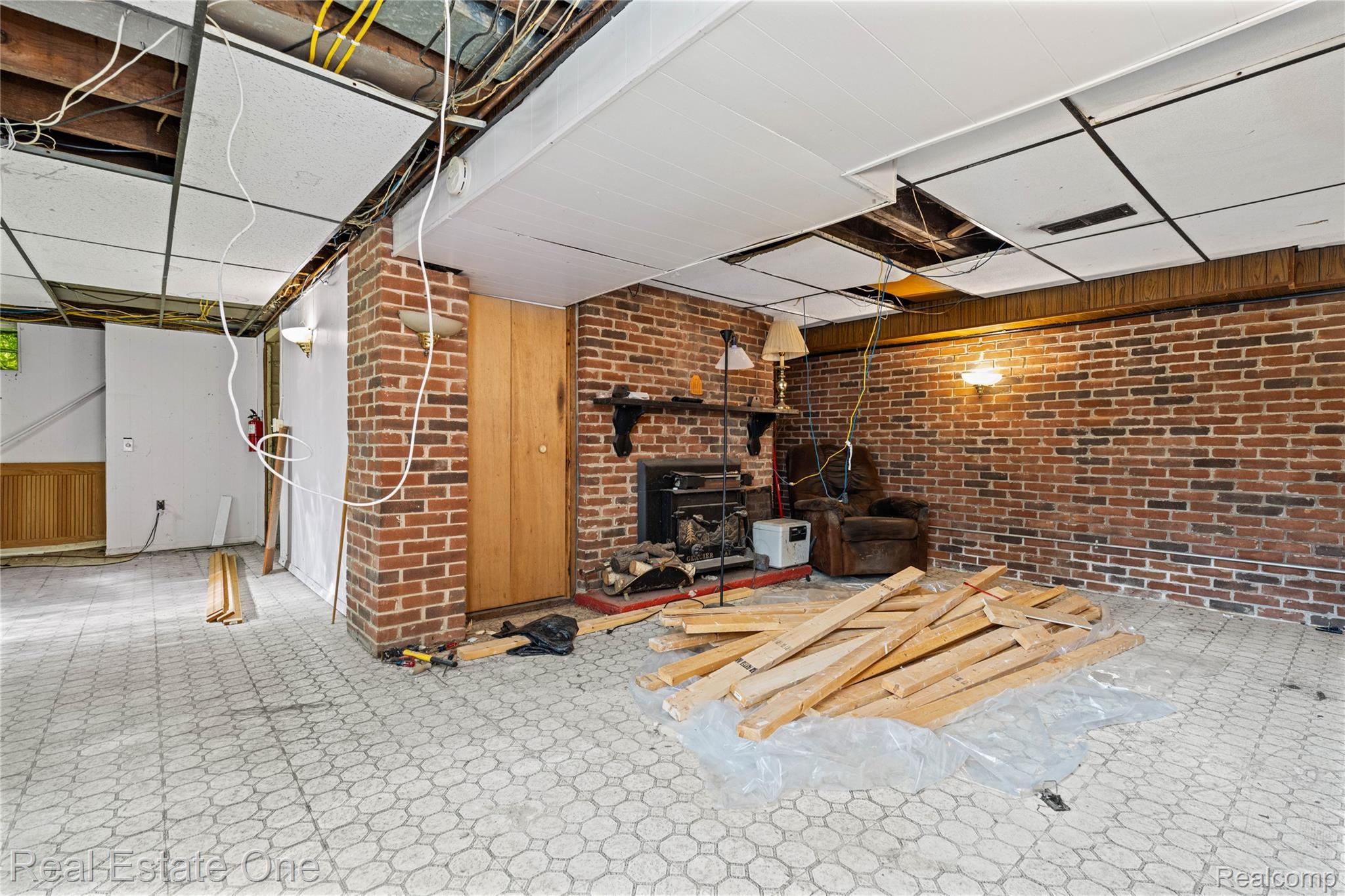 9585 North Eston Road Clarkston, MI 48348 - Photo 28 of 60 9585 N Eston - OnDemand Pix Photography (24).jpg