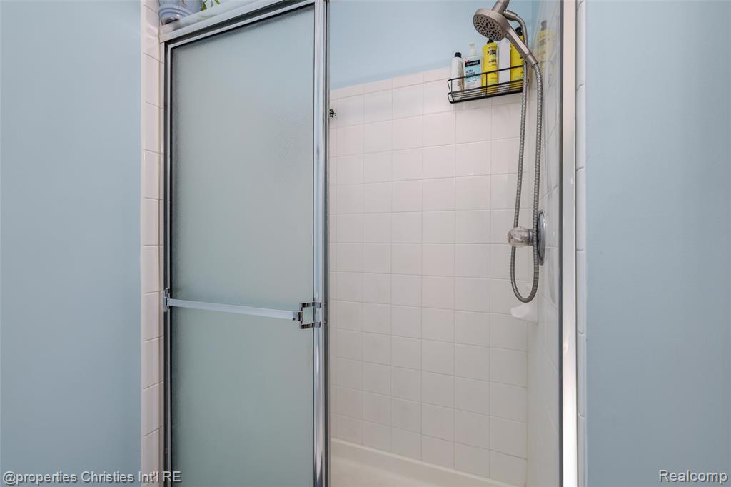 45727 Heather Ridge Drive, Unit 224 Macomb, MI 48044 - Photo 17 of 29 Gallery Image 17